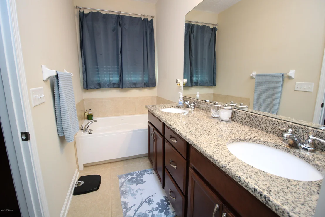 Photo of 117 KINGS TRACE Drive