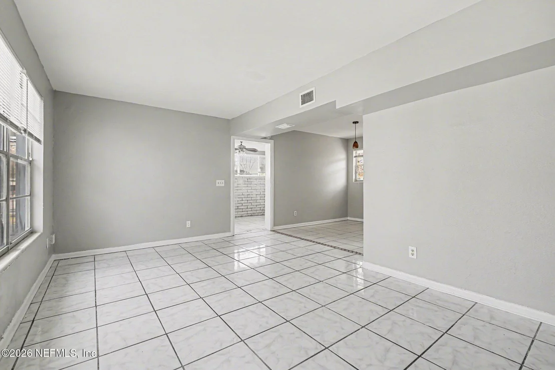 Photo of 4852 HATTERAS Road