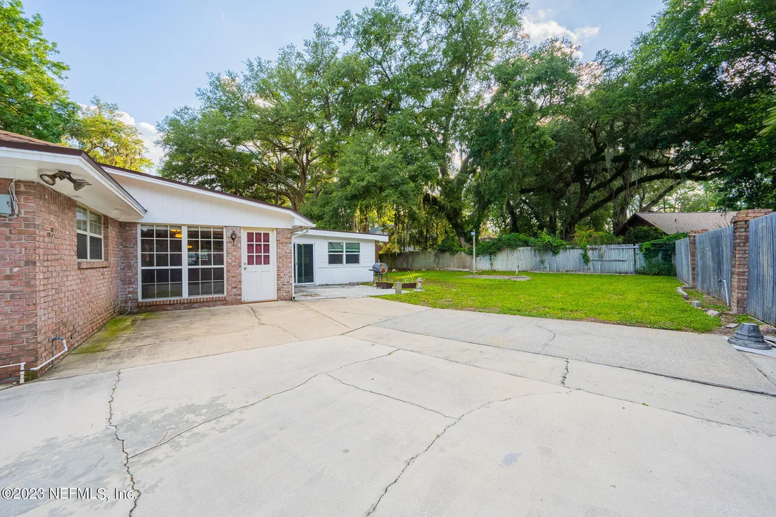 Photo of 4442 RIVER TRAIL Road