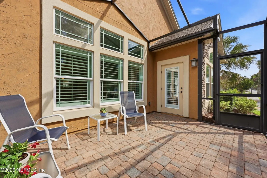 Photo of 382 SELOY Drive