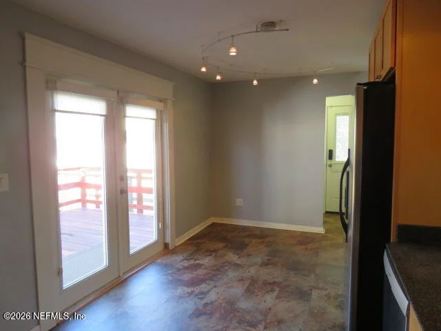 Photo of 4649 CAMBRIDGE Road