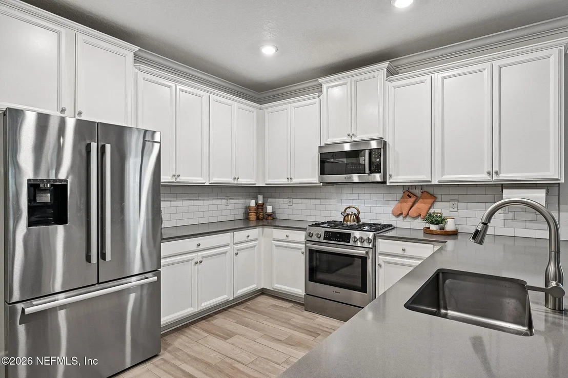 Photo of 199 GLORIETA Drive