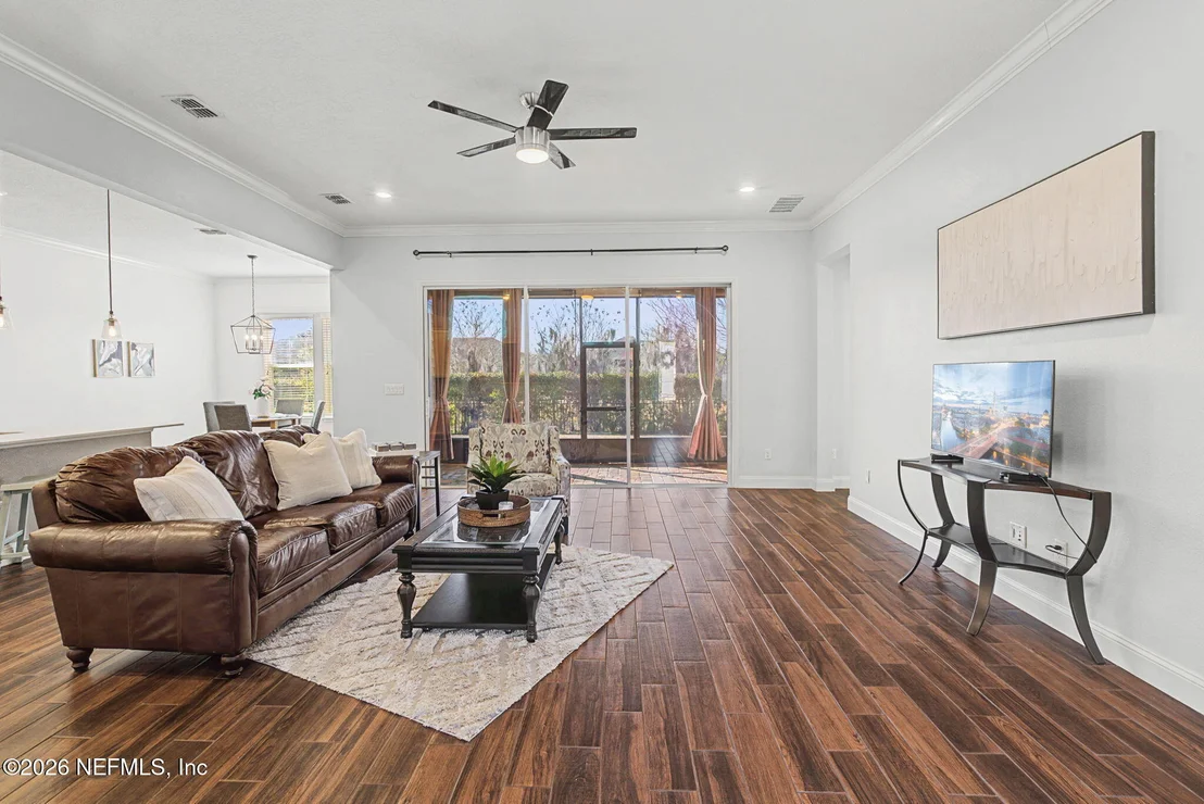 Photo of 316 RENWICK Parkway