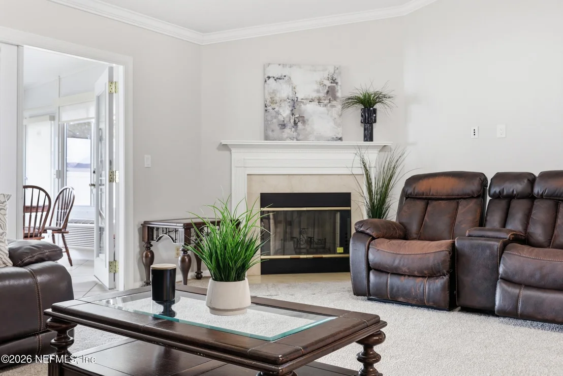 Photo of 2103 FOREST GATE Drive W