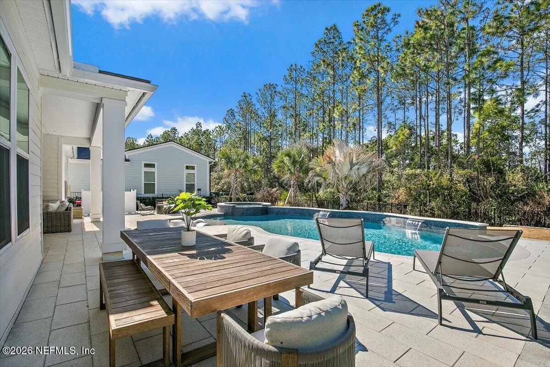 Photo of 616 SEAGROVE Drive