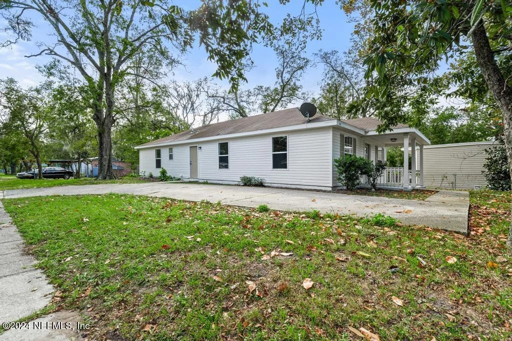 Photo of 2100 BROOKLYN Road