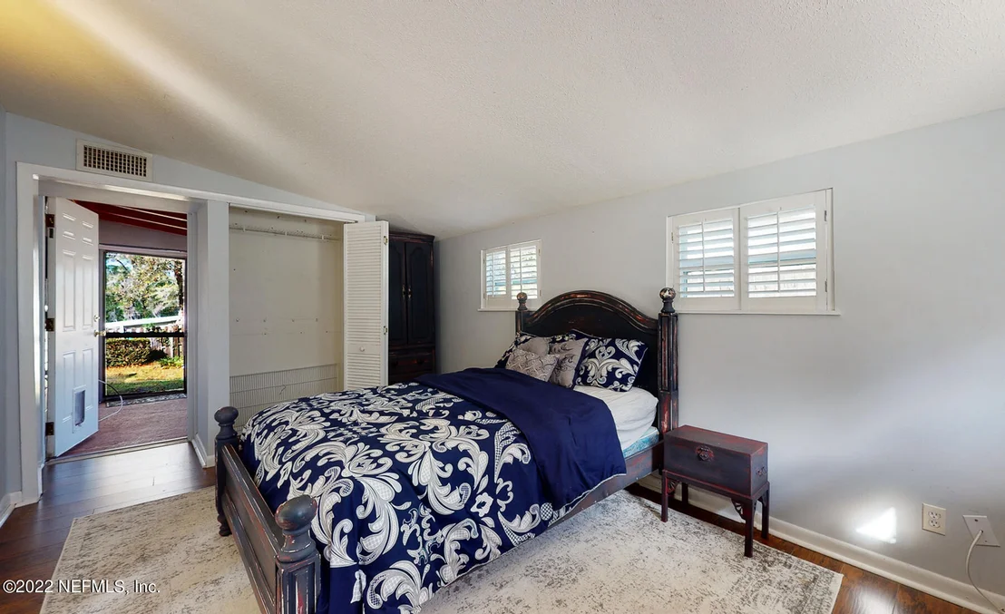 Photo of 317 CANIS Drive W
