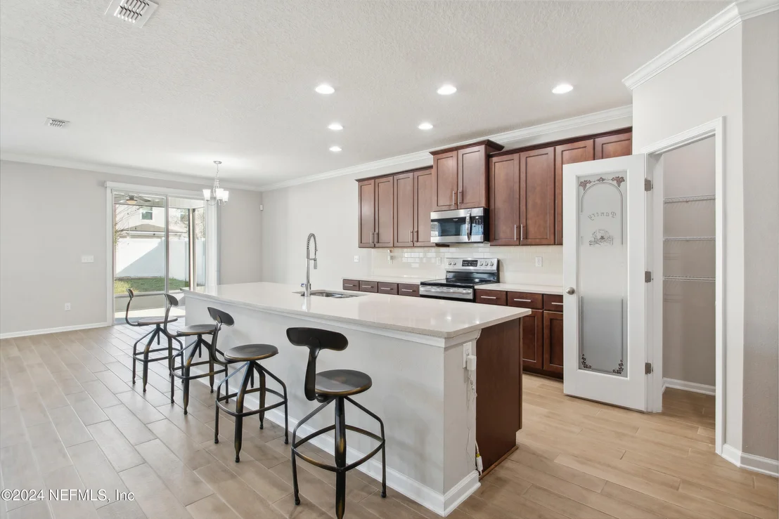Photo of 8139 DANCING FOX Street