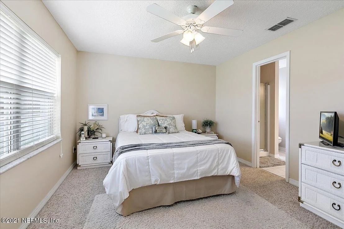 Photo of 440 ISLAND VIEW Circle