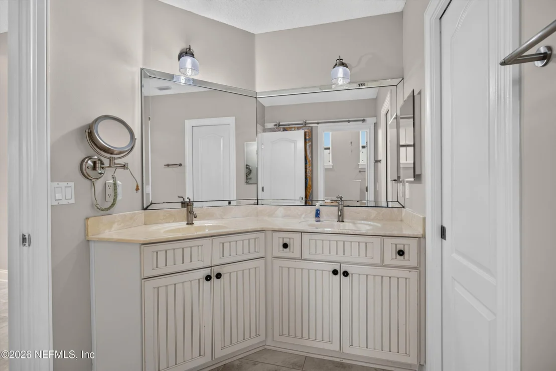 Photo of 117 ISLAND COTTAGE Way