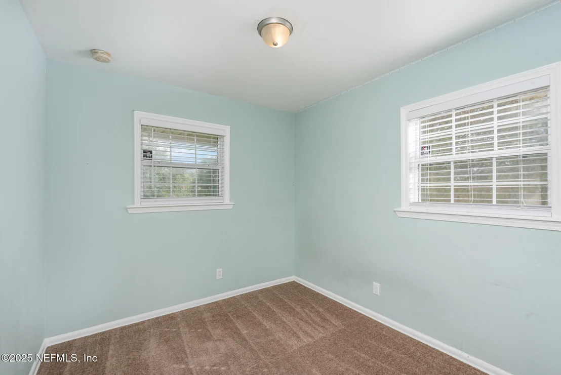 Photo of 5106 ROANOKE Boulevard