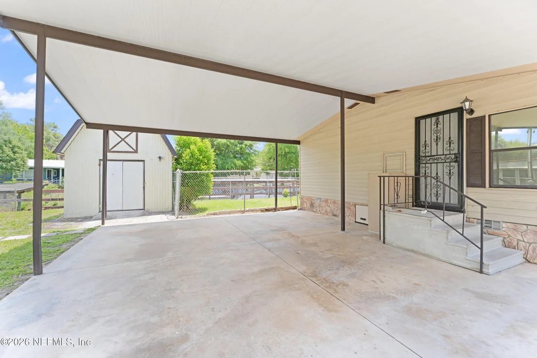 Photo of 418 COVE Drive