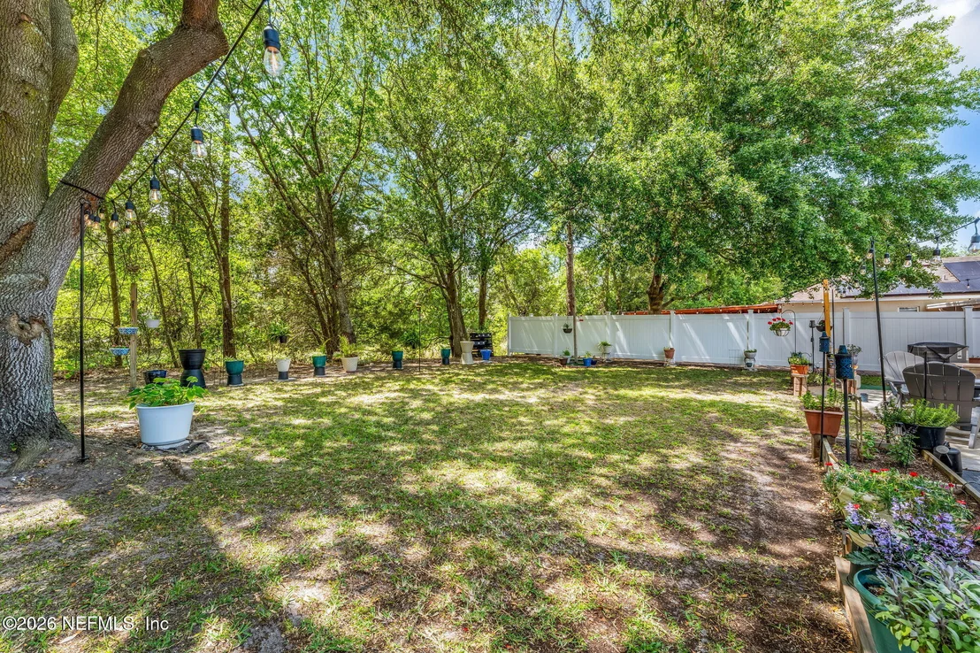 Photo of 2274 PEERLESS Lane W