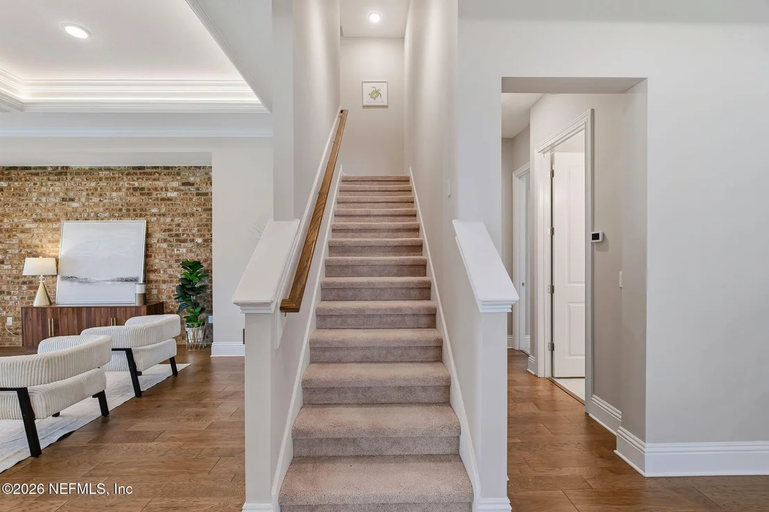 Photo of 183 FREMONT Avenue