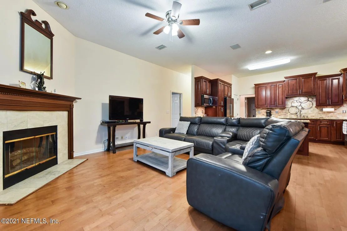 Photo of 11636 MANDARIN FOREST Drive