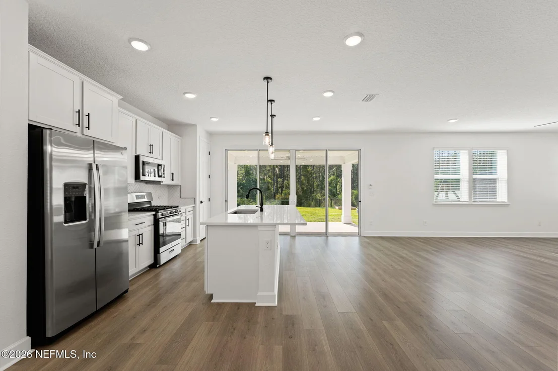 Photo of 615 BARTRAM DOWNS Road