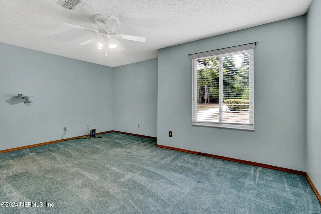 Photo of 2527 BEGONIA Drive