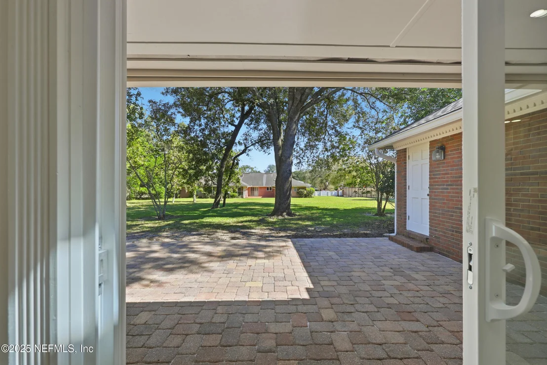 Photo of 8127 MIDDLE FORK Lane