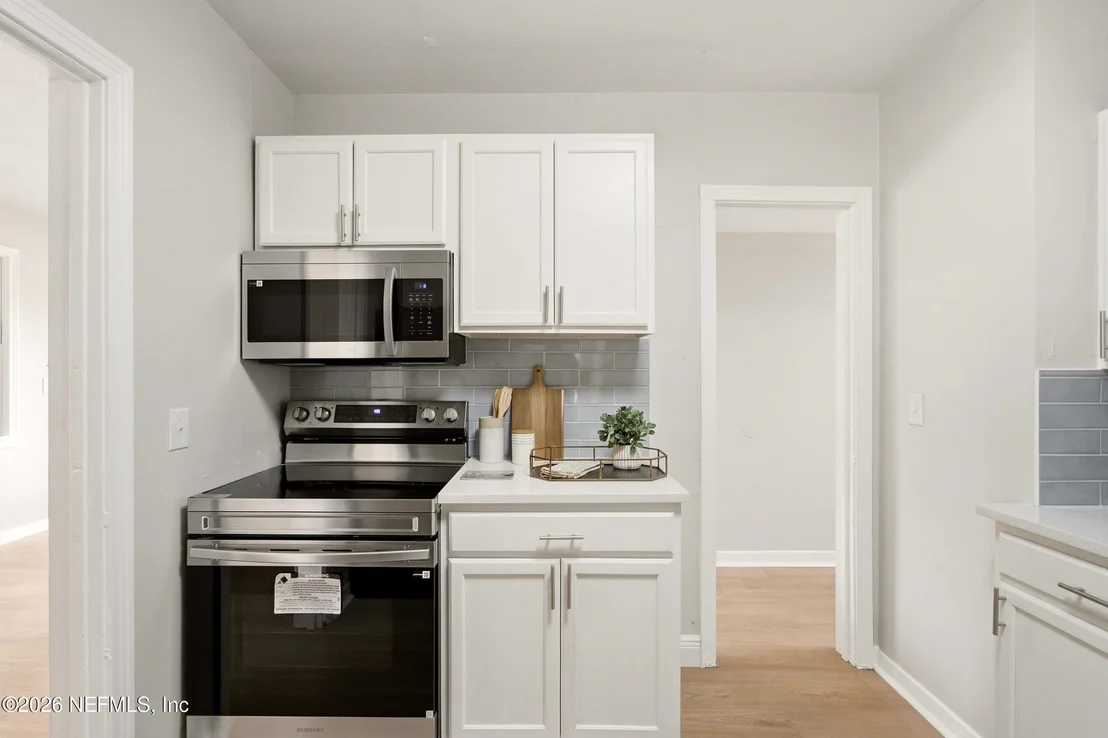 Photo of 4609 CAMBRIDGE Road