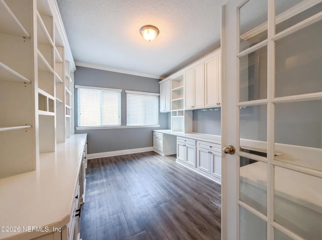 Photo of 288 CAMERON Drive