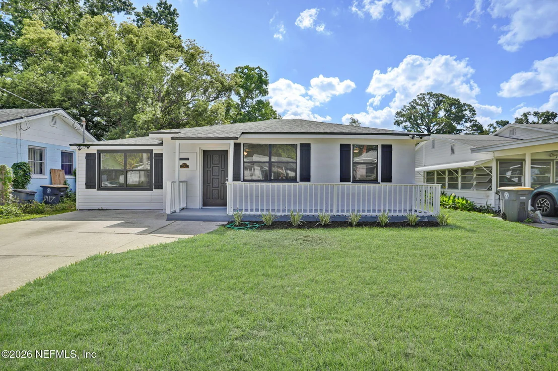 Photo of 2425 HOLMES Street
