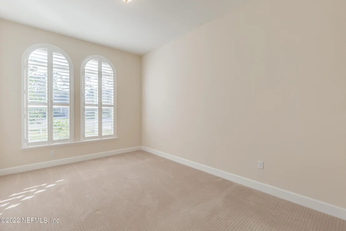Photo of 276 MANOR Lane