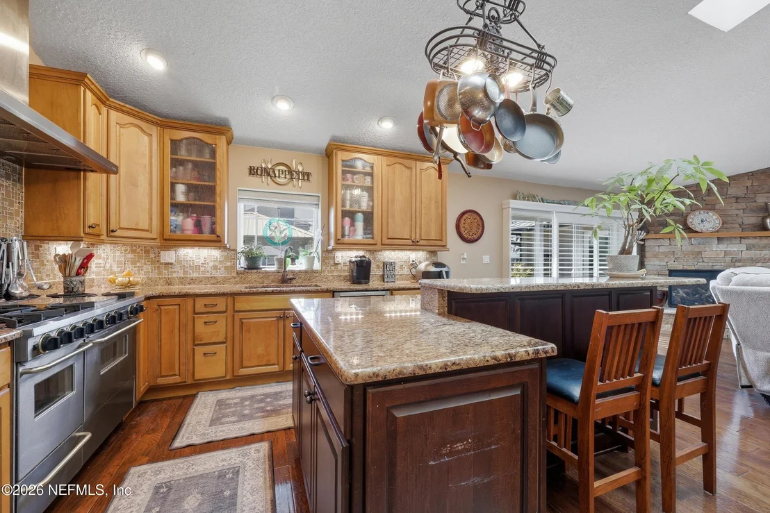 Photo of 225 PIZARRO Road