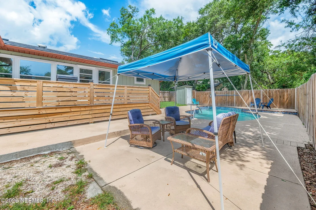 Photo of 507 GENTIAN Road