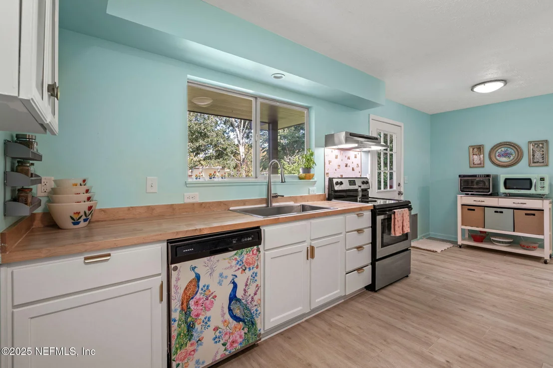 Photo of 3452 HOOVER Lane