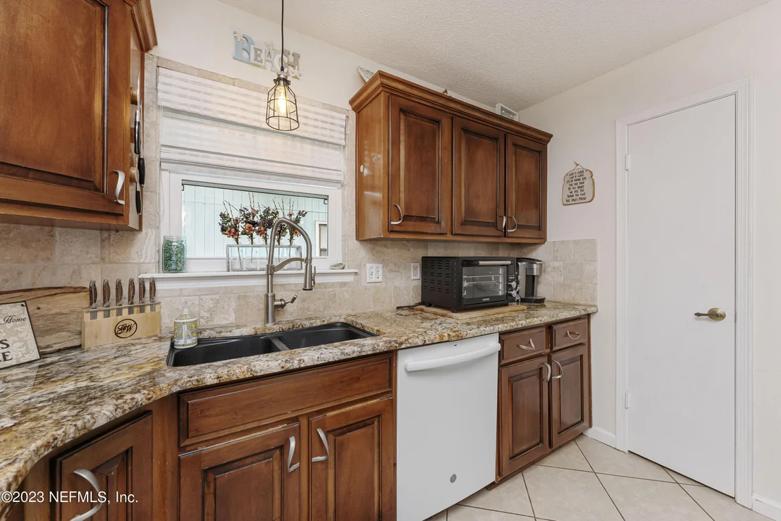 Photo of 1676 WESTWIND Drive
