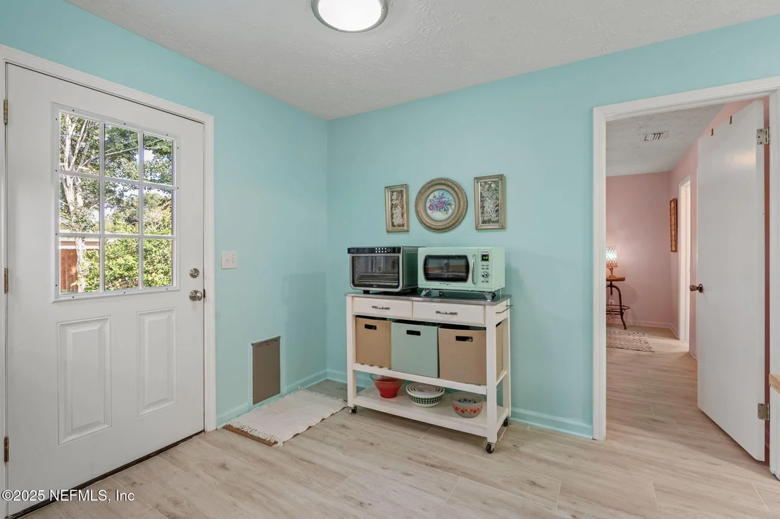 Photo of 3452 HOOVER Lane