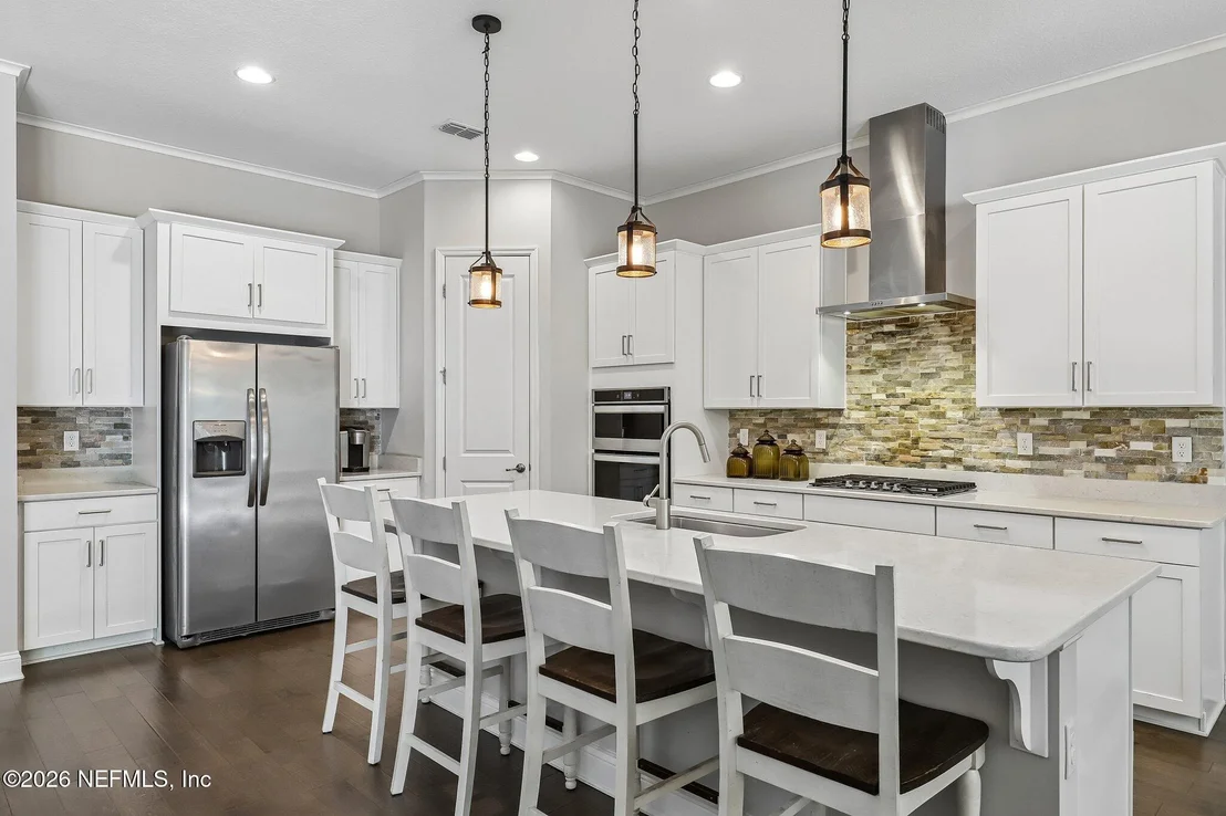 Photo of 152 CLOVERBROOK Road