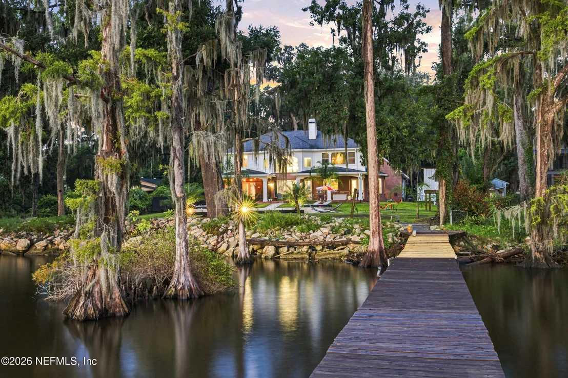 Photo of 120 RUSTIC OAKS Lane