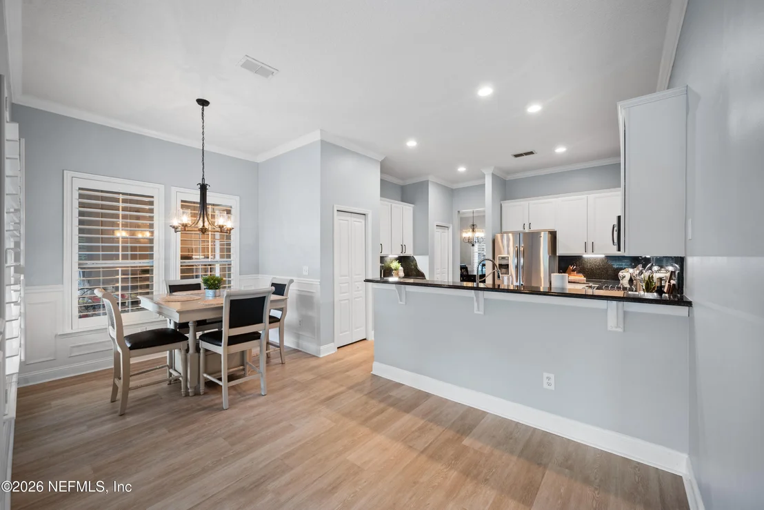 Photo of 837 EAGLE POINT Drive