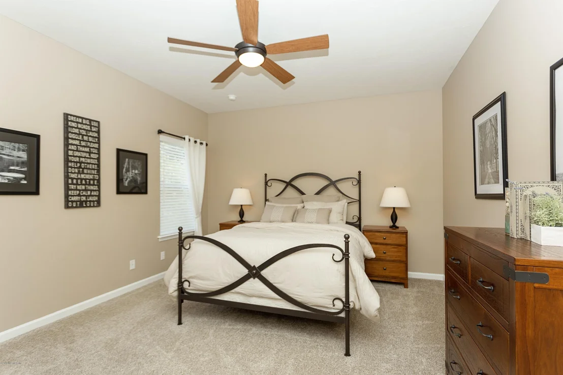 Photo of 465 SUMMERSET Drive