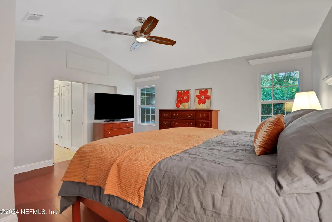 Photo of 6468 RIVER POINT Drive