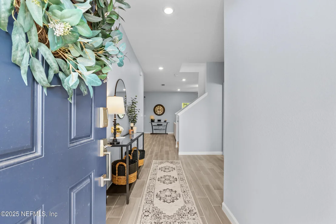 Photo of 9852 LOVAGE Lane