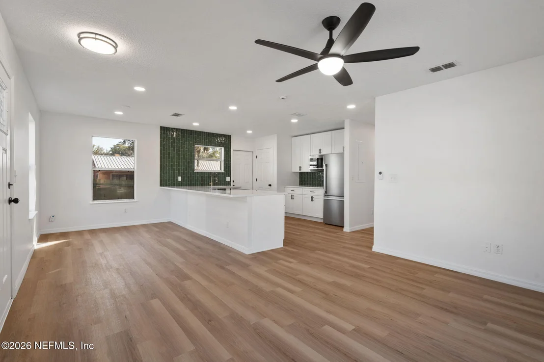 Photo of 533 S RODRIQUEZ Street