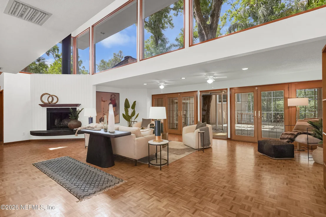 Photo of 3140 FOREST Circle