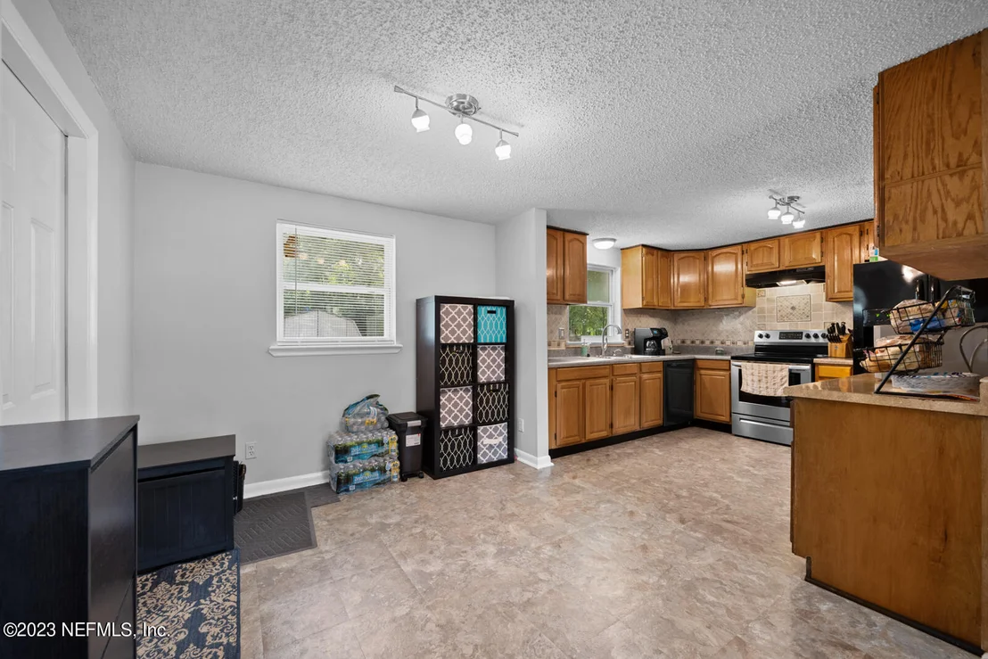 Photo of 6049 VERDES Road
