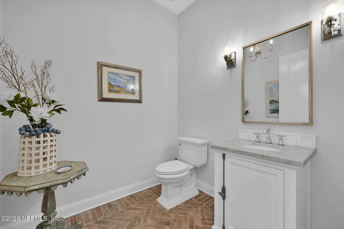 Photo of 237 FELLS Cove