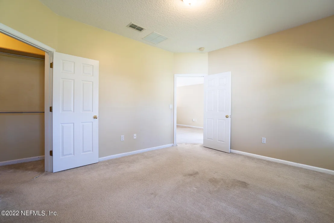 Photo of 1054 MOOSEHEAD Drive