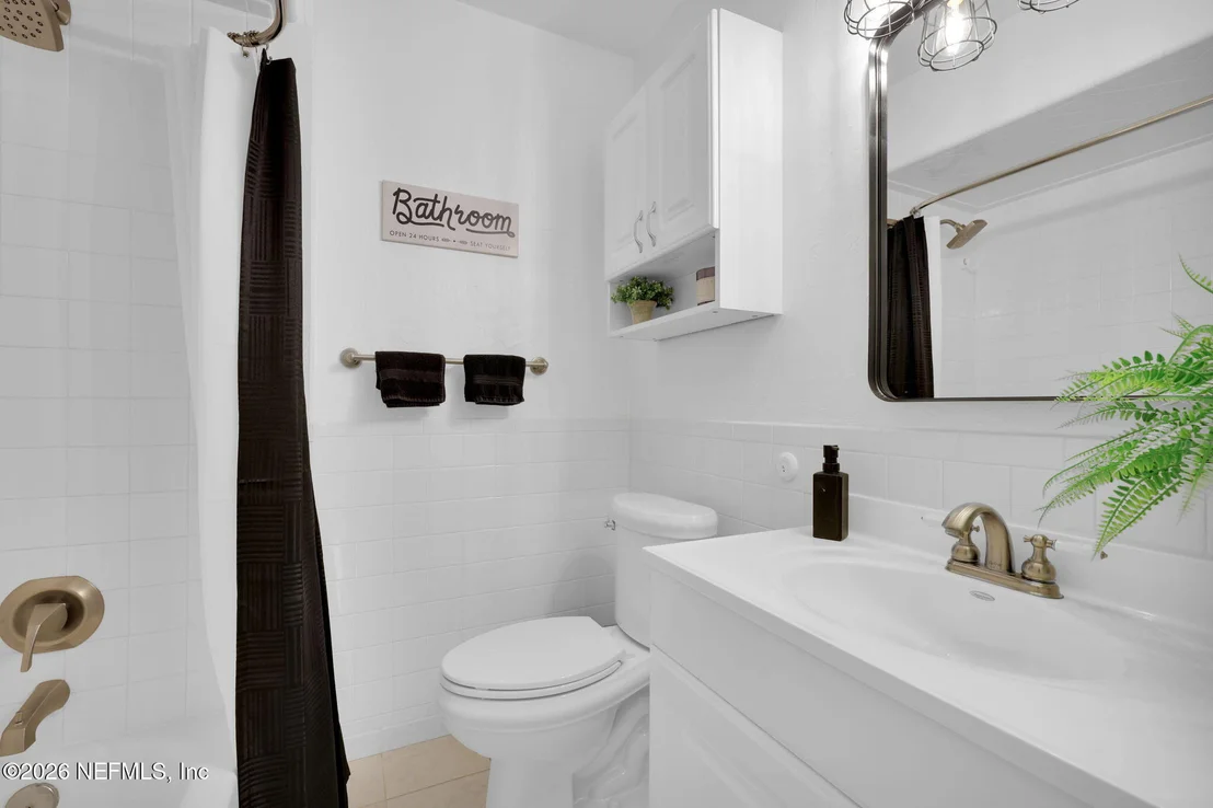 Photo of 10164 BEAR VALLEY Road
