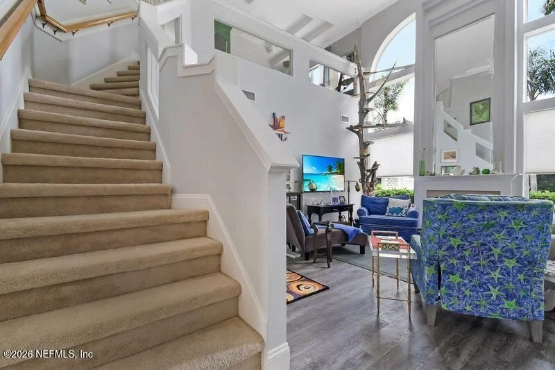 Photo of 1045 OXFORD Drive