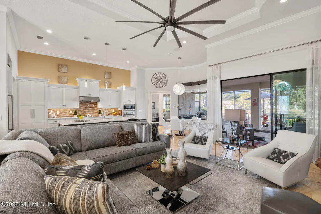 Photo of 213 CONSERVATORY Drive