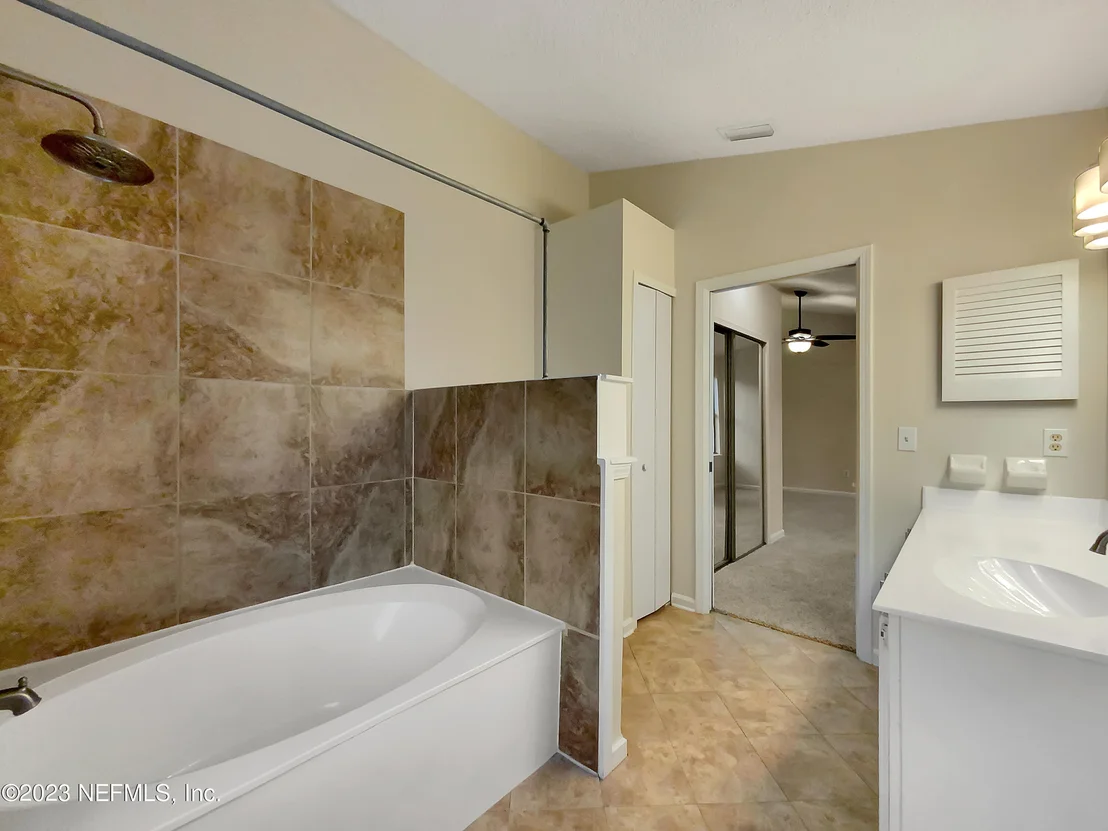 Photo of 85 NAUGATUCK Drive