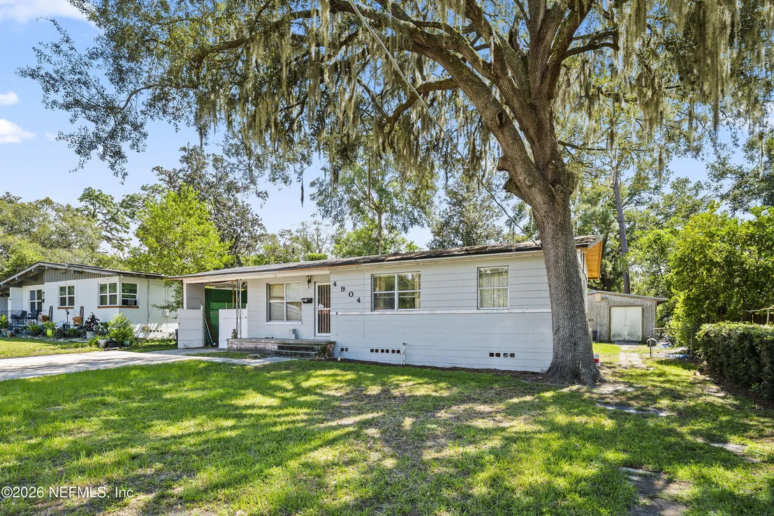 Photo of 4904 HOMECREST Circle
