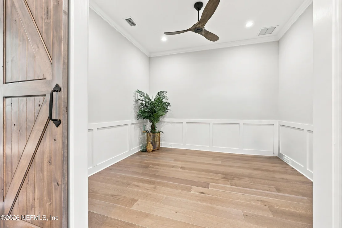Photo of 220 PINE HAVEN Drive
