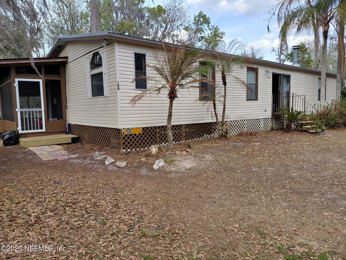 Photo of 106 BREEZEWOOD Circle