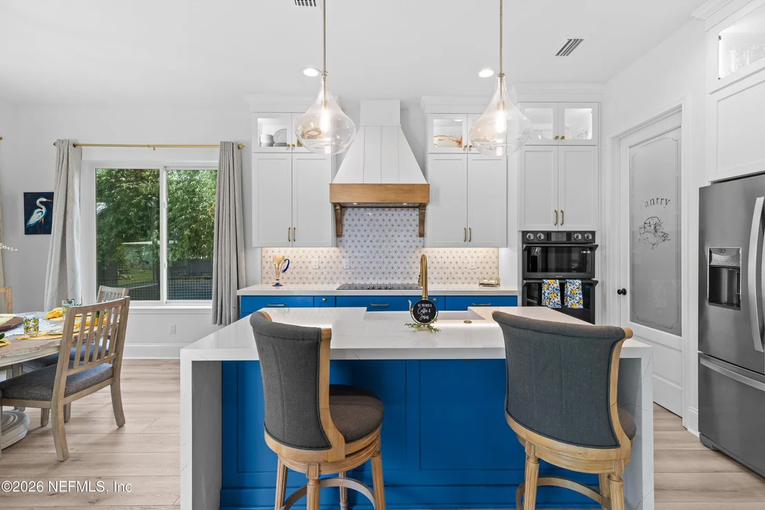 Photo of 8228 HALL Lane